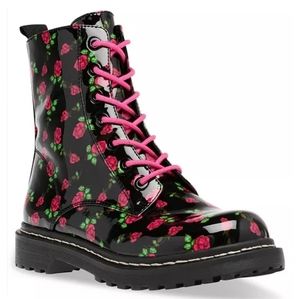 BETSEY JOHNSON BOOTS